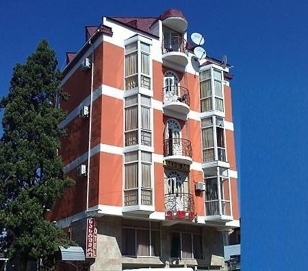Edemi Hotel Kʼutʼaisi Exterior foto