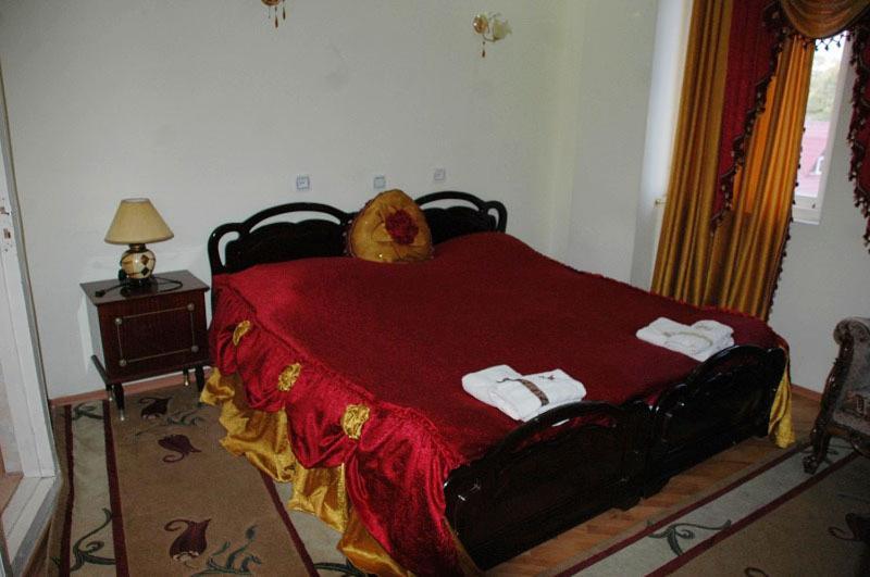 Edemi Hotel Kʼutʼaisi Quarto foto
