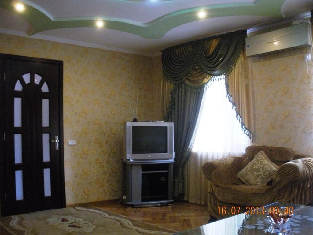 Edemi Hotel Kʼutʼaisi Quarto foto